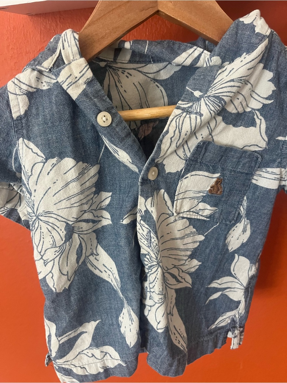 GAP Blue and White Floral Button-Down Shirt